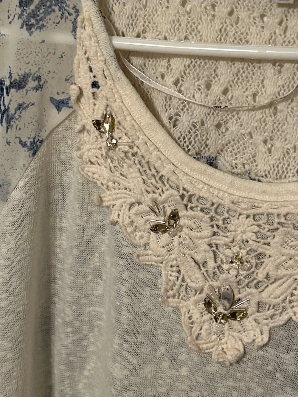 🎼Miss Me Crochet-Trim Sheer Floral Sleeve Top - Blue & Cream size M GUC - Picture 8 of 12
